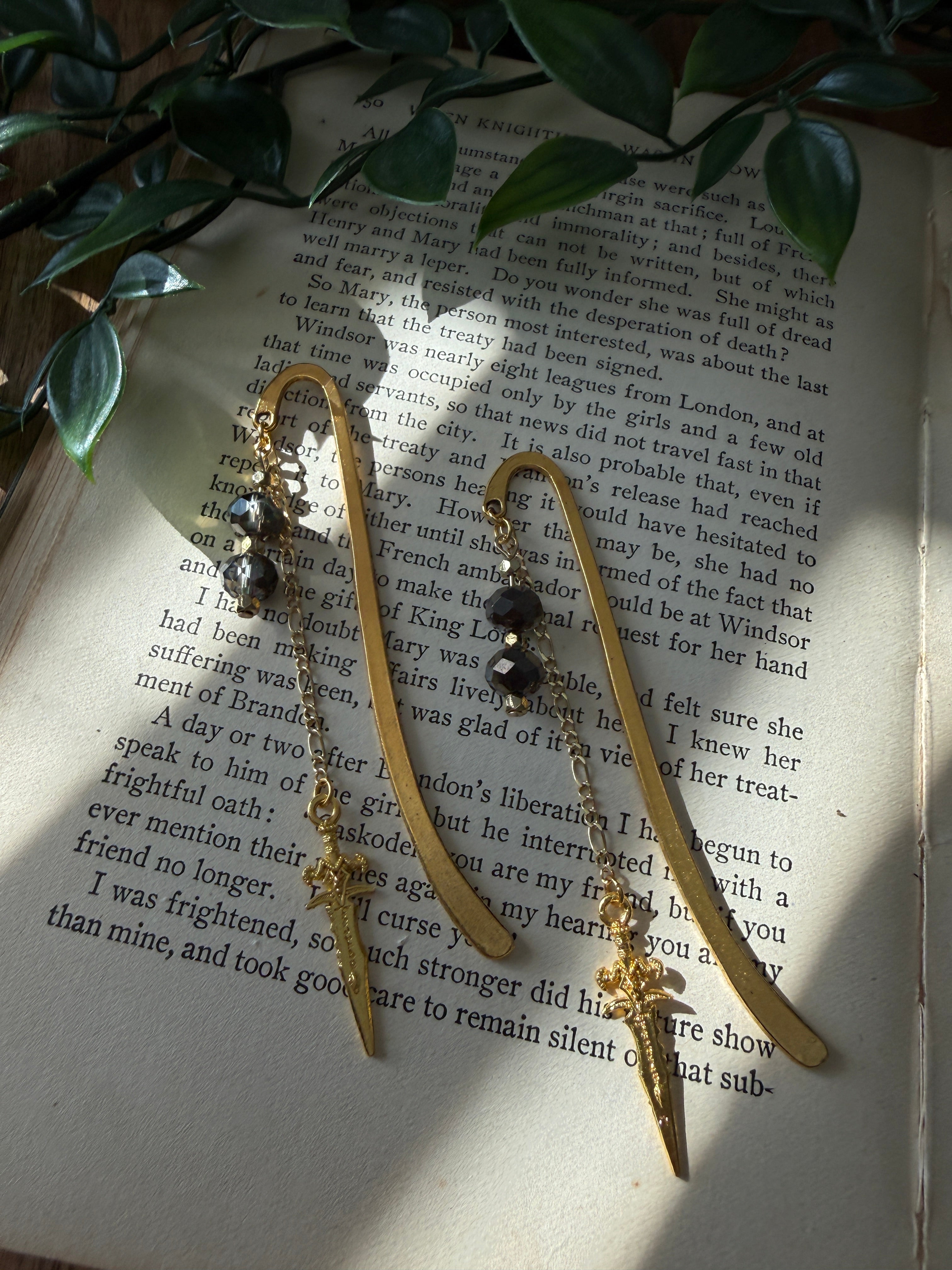 Metal Sword Charm Bookmark - Crystal Purple