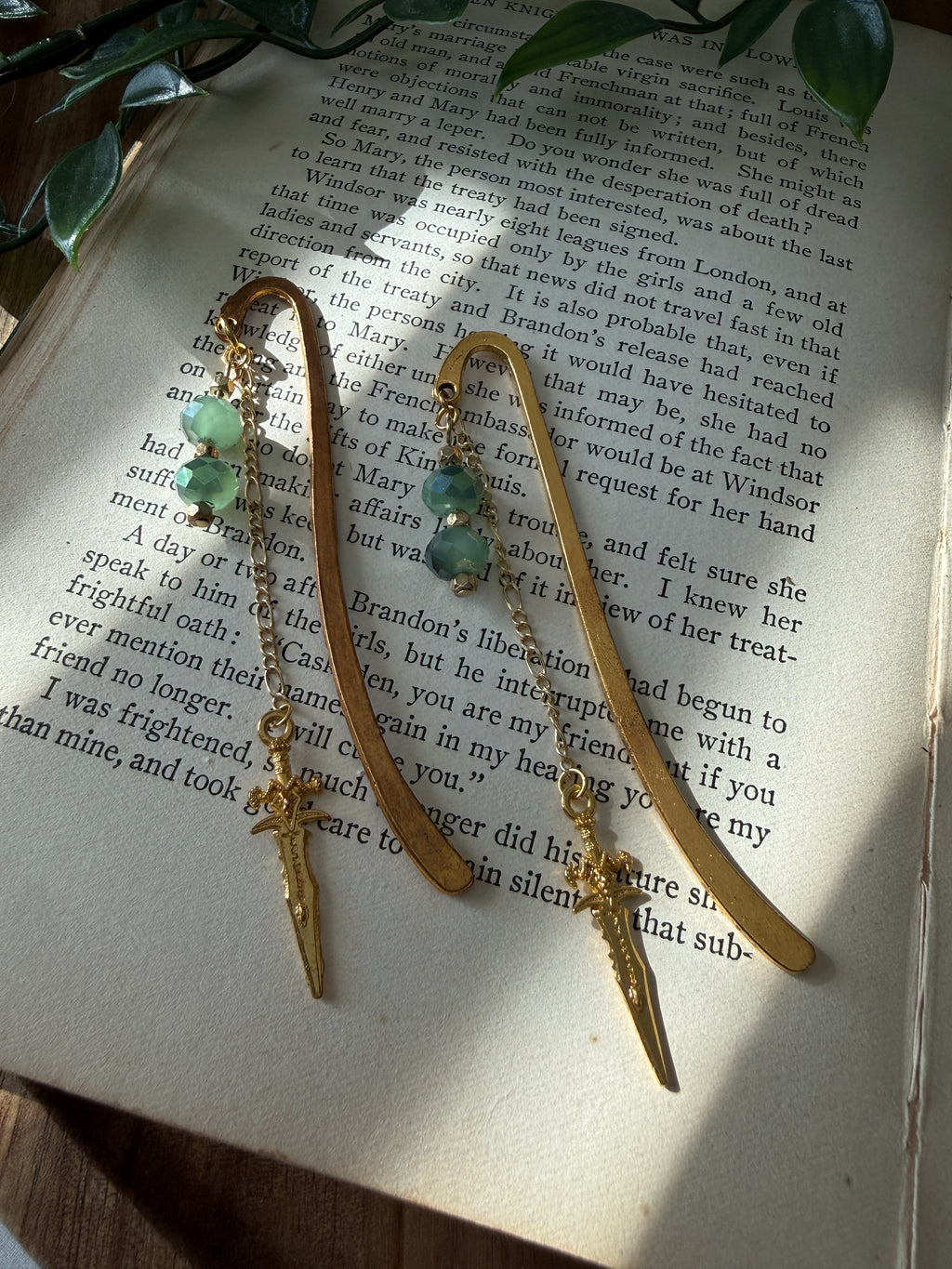 Metal Sword Charm Bookmark - Frosted Green